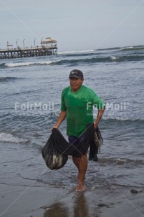 Fair Trade Photo Colour image, Fisheries, Fisherman, Harvest, Peru, Sea, South America, Vertical