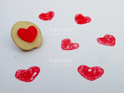 Fair Trade Photo Closeup, Colour image, Food and alimentation, Heart, Horizontal, Love, Marriage, Mothers day, Peru, Potatoe, Red, Shooting style, South America, Studio, Valentines day, Wedding, White