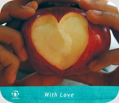Fair Trade Photo Greeting Card Apple, Closeup, Colour image, Day, Food and alimentation, Friendship, Fruits, Hand, Heart, Horizontal, Love, Outdoor, People, Peru, South America, Valentines day