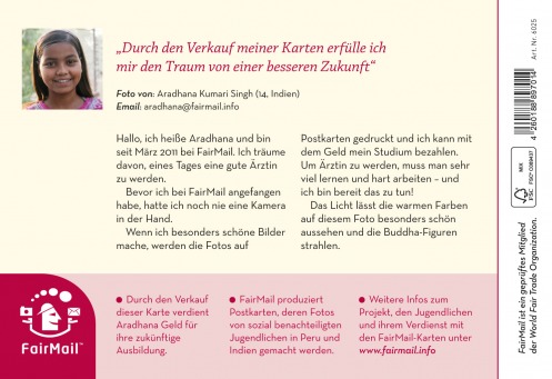 Fair Trade Photo Greeting Card Artistique, Asia, Buddhastatue, Buddhism, Colour image, Ethnic-folklore, Friendship, Funny, Gold, Good luck, Horizontal, India, Red, Religion, Religious object, Smiling, Spirituality, Statue, Tabletop, Together Backside