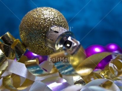 Fair Trade Photo Christmas, Christmas ball, Closeup, Colour image, Colourful, Focus on foreground, Gold, Horizontal, Peru, South America, Tabletop