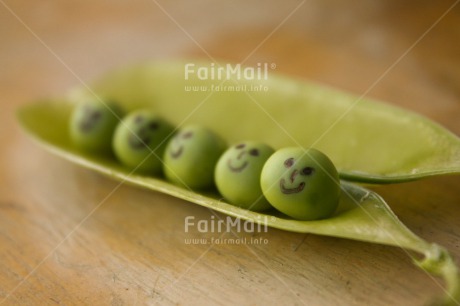 Fair Trade Photo Bean, Colour image, Food and alimentation, Funny, Get well soon, Green, Health, Pea, Peru, Smile, South America, Vegetables, Wellness