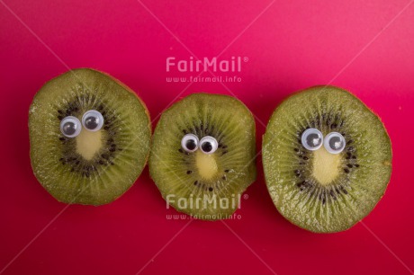 Fair Trade Photo Closeup, Colour image, Food and alimentation, Fruits, Funny, Get well soon, Green, Health, Kiwi, Peru, Red, South America, Studio