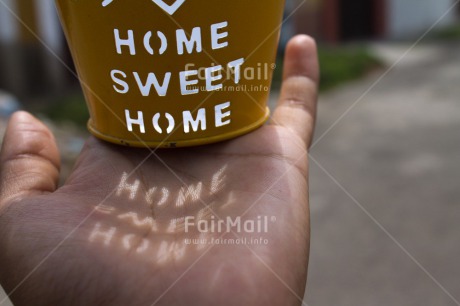 Fair Trade Photo Closeup, Colour image, Horizontal, Letter, Peru, Shadow, South America, Welcome home, Yellow