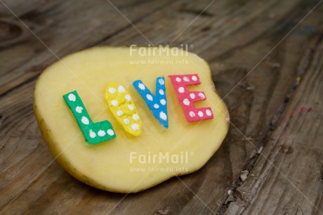 Fair Trade Photo Closeup, Colour image, Food and alimentation, Horizontal, Letter, Love, Marriage, Peru, Potatoe, Shooting style, South America, Studio, Valentines day, Wedding