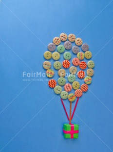 Fair Trade Photo Activity, Balloon, Blue, Button, Colour image, Flying, Gift, Marriage, Multi-coloured, Peru, South America, Vertical, Wedding