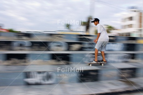 Fair Trade Photo Activity, Colour image, Danger, Day, Horizontal, Huanchaco, Latin, Outdoor, People, Peru, Skateboard, South America, Sport, Street, Streetlife