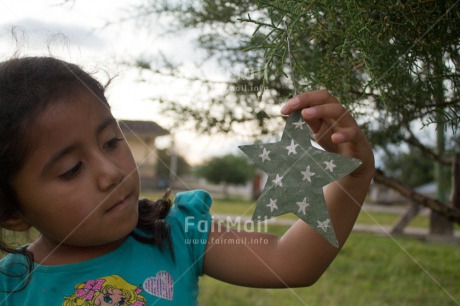 Fair Trade Photo Christmas, Colour image, Horizontal, One girl, People, Peru, South America, Star, Tree