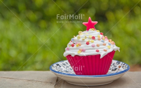 Fair Trade Photo Birthday, Colour image, Cupcake, Food and alimentation, Horizontal, Invitation, Party, Peru, South America, Star, Sweets