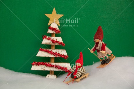 Fair Trade Photo Activity, Christmas, Colour image, Friendship, Horizontal, Peru, Playing, Skiing, Sleighing, Snow, South America, Sport, Star, Tree