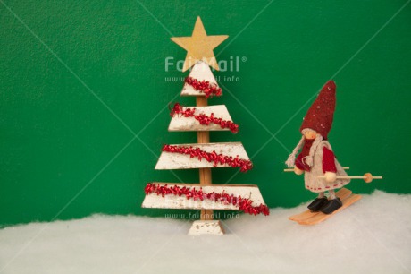 Fair Trade Photo Christmas, Colour image, Horizontal, Peru, Skiing, Sleighing, Snow, South America, Sport, Star, Tree