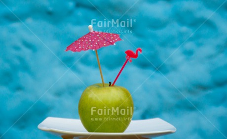 Fair Trade Photo Apple, Colour image, Food and alimentation, Fruits, Get well soon, Health, Horizontal, Peru, South America, Summer, Umbrella, Wellness
