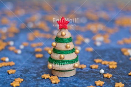 Fair Trade Photo Activity, Adjective, Blue, Celebrating, Christmas, Christmas decoration, Christmas tree, Colour, Green, Horizontal, Object, Present, Red, Star, Yellow