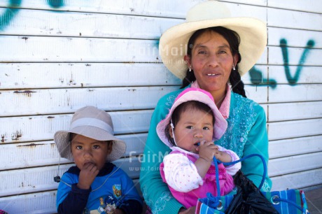 Fair Trade Photo Activity, Colour image, Family, Hat, Horizontal, Latin, Looking at camera, People, Peru, Portrait halfbody, Rural, Sombrero, South America