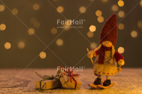 Fair Trade Photo Christmas, Colour image, Decoration, Gift, Girl, Horizontal, Indoor, Light, Night, People, Peru, Seasons, Snow, South America, Winter