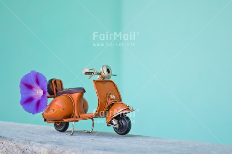 Fair Trade Photo Activity, Birthday, Blue, Chachapoyas, Colour image, Flower, Food and alimentation, Fruits, Holiday, Horizontal, Motorcycle, On the road, Orange, Peru, Purple, South America, Transport, Travel, Travelling, Vespa