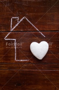 Fair Trade Photo Build, Colour, Colour image, Food and alimentation, Heart, Home, Move, Nest, New home, New life, Object, Owner, Peru, Place, South America, Sweet, Vertical, Welcome home, White, Wood