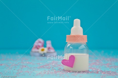 Fair Trade Photo Biberon, Birth, Colour image, Daisy, Flower, Girl, Heart, Horizontal, New baby, People, Peru, Pink, Shoe, South America