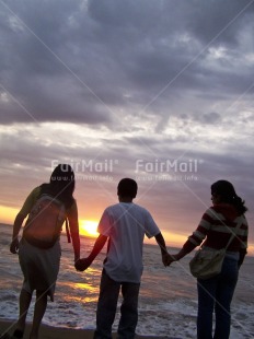 Fair Trade Photo Clouds, Colour image, Evening, Friendship, Group of People, Outdoor, People, Peru, Seasons, Sky, South America, Summer, Sunset, Together, Vertical, Water