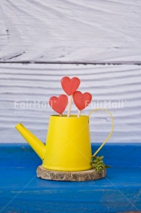 Fair Trade Photo Build, Colour, Colour image, Food and alimentation, Heart, Home, Horizontal, Move, Nest, New home, New life, Object, Owner, Peru, Place, Red, South America, Sweet, Welcome home, White