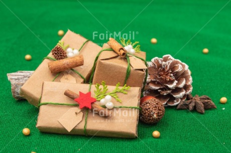 Fair Trade Photo Christmas, Christmas decoration, Colour, Green, Object, Pine cone, Present