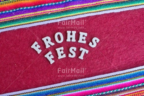 Fair Trade Photo Activity, Adjective, Celebrating, Christmas, Christmas decoration, Colour, German, Horizontal, Letter, Object, Peruvian fabric, Present, Red, Text, White