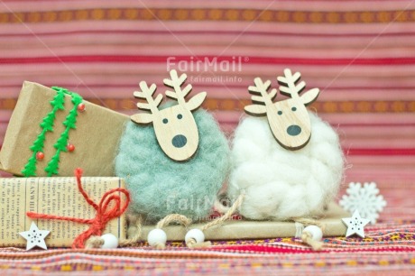 Fair Trade Photo Activity, Adjective, Animals, Celebrating, Christmas, Christmas decoration, Gift, Horizontal, Object, Peruvian fabric, Present, Reindeer, Snowflake