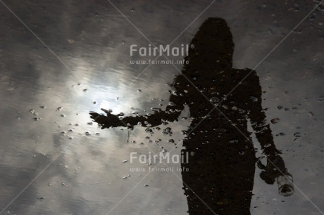 Fair Trade Photo Artistique, Colour image, Horizontal, One girl, People, Peru, South America, Water, Waterdrop