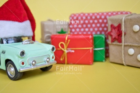 Fair Trade Photo Car, Christmas, Christmas decoration, Clothing, Colour, Colour image, Hat, Horizontal, Object, People, Peru, Place, Present, Red, Santaclaus, South America, Transport, Yellow
