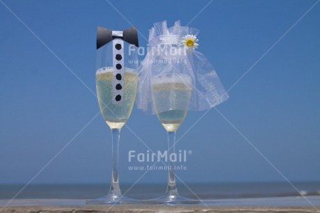 Fair Trade Photo Bride, Champagne, Colour image, Glass, Groom, Horizontal, Marriage, Peru, Sky, South America, Wedding