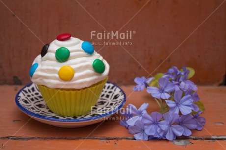 Fair Trade Photo Birthday, Colour image, Cupcake, Food and alimentation, Horizontal, Invitation, Mothers day, Party, Peru, South America, Sweets