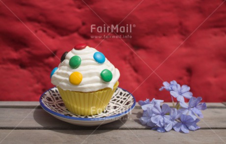 Fair Trade Photo Birthday, Colour image, Cupcake, Food and alimentation, Horizontal, Invitation, Mothers day, Party, Peru, South America, Sweets