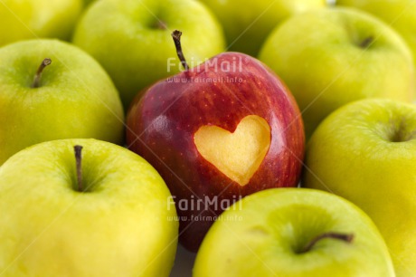 Fair Trade Photo Apple, Business, Colour image, Different, Fathers day, Food and alimentation, Fruits, Green, Health, Heart, Indoor, Love, Marriage, Mothers day, Office, Peru, Red, South America, Studio, Valentines day, Wedding