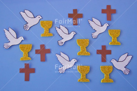 Fair Trade Photo Activity, Animals, Bird, Blue, Christianity, Colour image, Communion, Confirmation, Cross, Flying, Horizontal, Peru, Pigeon, Religion, South America, White