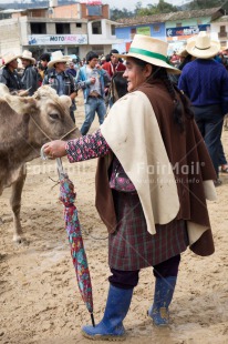 Fair Trade Photo Agriculture, Clothing, Day, Ethnic-folklore, Market, Outdoor, Peru, Rural, Sombrero, South America, Traditional clothing, Vertical