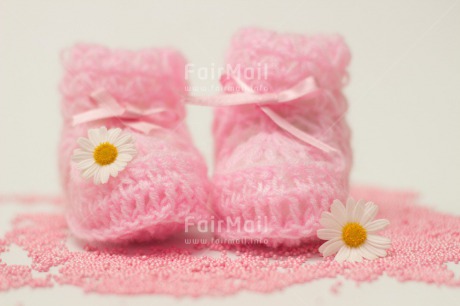 Fair Trade Photo Birth, Colour image, Daisy, Flower, Girl, Horizontal, New baby, People, Pink