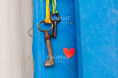 Fair Trade Photo Build, Colour, Colour image, Food and alimentation, Heart, Home, Horizontal, Key, Love, Move, Nest, New home, New life, Object, Owner, Peru, Place, Red, South America, Sweet, Welcome home