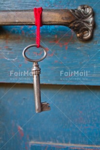 Fair Trade Photo Build, Colour, Colour image, Food and alimentation, Home, Key, Move, Nest, New home, New life, Object, Owner, Peru, Place, Red, South America, Sweet, Vertical, Welcome home