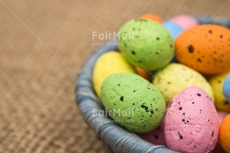 Fair Trade Photo Adjective, Birthday, Colour, Easter, Egg, Food and alimentation, Horizontal, Nest, Object