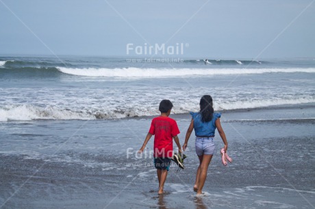 Fair Trade Photo Activity, Beach, Colour image, Cooperation, Emotions, Friendship, Happiness, Horizontal, Love, People, Peru, Playing, Sea, South America, Summer, Together, Two children