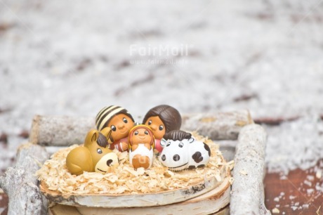 Fair Trade Photo Activity, Adjective, Celebrating, Christmas, Christmas decoration, Creche, Family, Horizontal, Object, People, Present, Snow