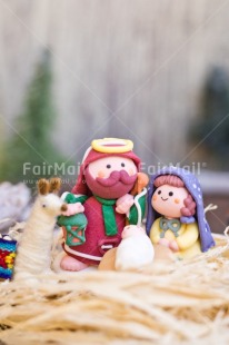 Fair Trade Photo Activity, Adjective, Animals, Celebrating, Christmas, Christmas decoration, Christmas tree, Creche, Family, Llama, Object, People, Present, Snow, Vertical