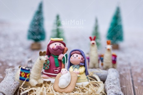 Fair Trade Photo Activity, Adjective, Animals, Celebrating, Christmas, Christmas decoration, Christmas tree, Creche, Family, Horizontal, Llama, Object, People, Present, Snow