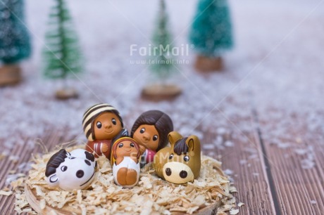 Fair Trade Photo Activity, Adjective, Celebrating, Christmas, Christmas decoration, Christmas tree, Creche, Family, Horizontal, Object, People, Present, Snow