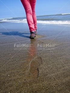 Fair Trade Photo Activity, Beach, Colour image, Day, Emotions, Footstep, Miss you, One girl, Outdoor, People, Peru, Pink, Sand, Sea, Seasons, South America, Summer, Thinking of you, Vertical, Walking