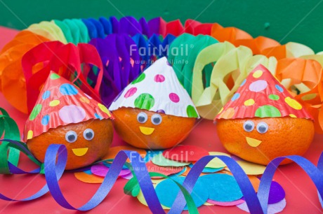 Fair Trade Photo Birthday, Colour image, Colourful, Congratulations, Decoration, Food and alimentation, Fruits, Funny, Mandarin, Party, Peru, Smile, South America, Studio