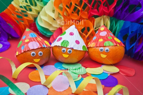 Fair Trade Photo Birthday, Colour image, Colourful, Congratulations, Decoration, Food and alimentation, Fruits, Funny, Mandarin, Party, Peru, Smile, South America, Studio