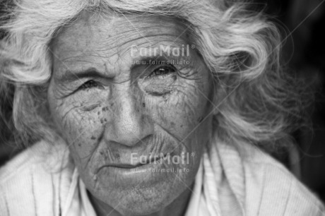 Fair Trade Photo Activity, Black and white, Day, Horizontal, Latin, Looking at camera, Market, Old age, One woman, Outdoor, People, Peru, Rural, Smiling, South America