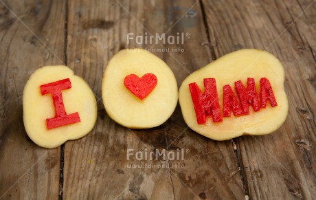 Fair Trade Photo Colour image, Food and alimentation, Heart, Horizontal, Mothers day, Peru, Potatoe, South America