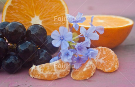 Fair Trade Photo Closeup, Colour image, Flower, Food and alimentation, Fruits, Get well soon, Grape, Horizontal, Mothers day, Orange, Peru, Shooting style, South America, Wellness